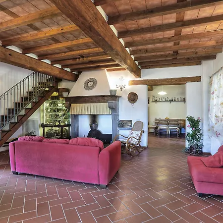 Farm stay Le Scope Molazzana